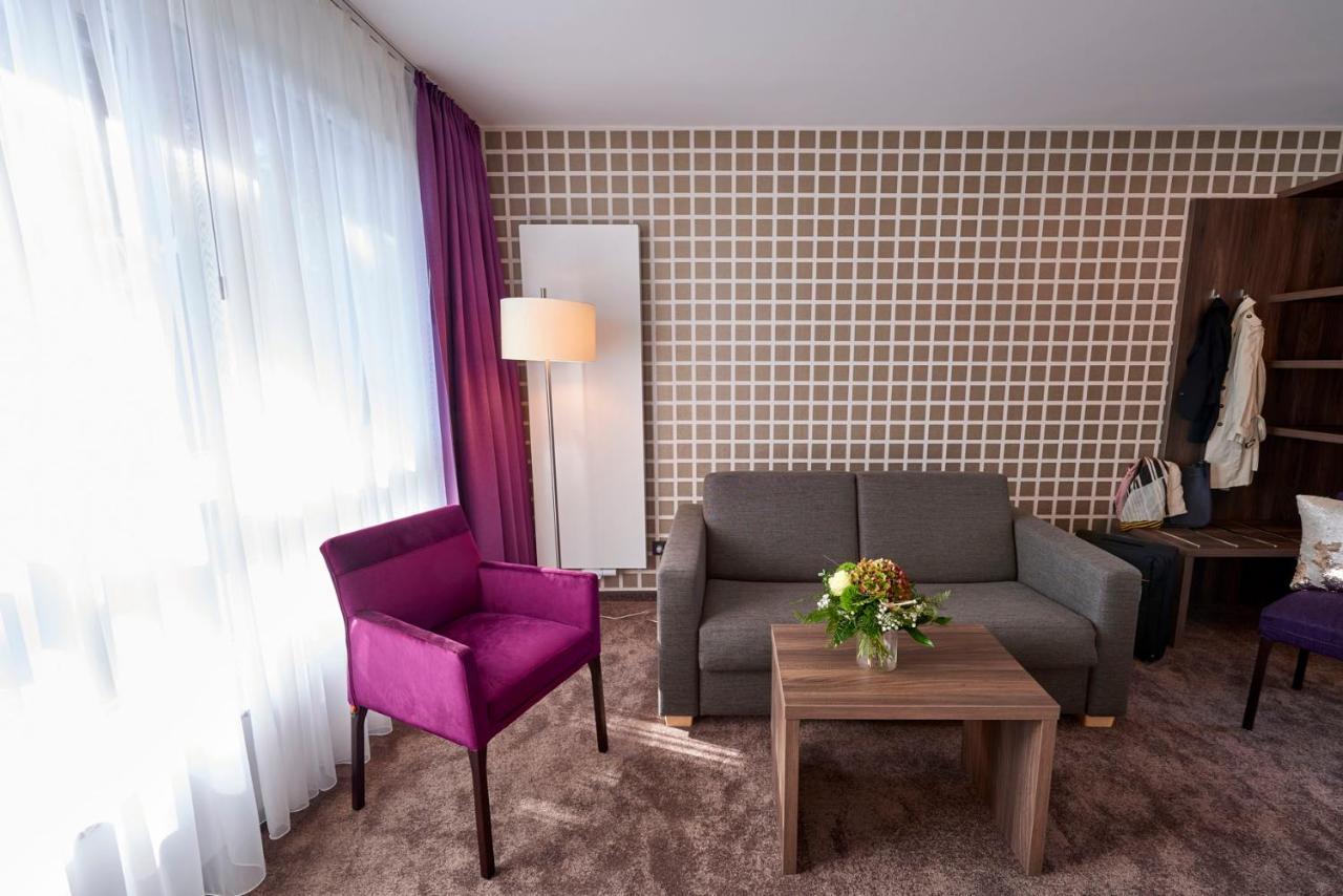 Hotel Muehlenhof Lollar Eksteriør billede