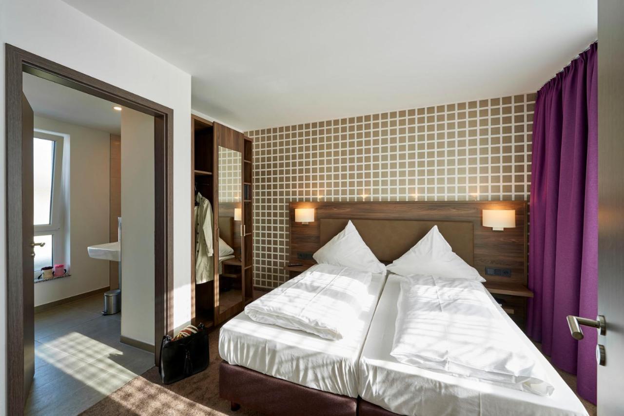 Hotel Muehlenhof Lollar Eksteriør billede