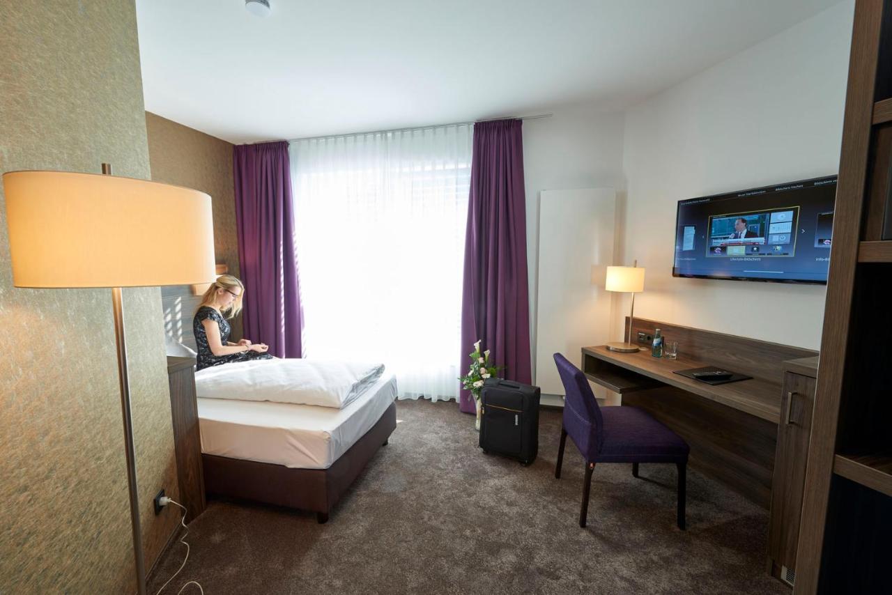 Hotel Muehlenhof Lollar Eksteriør billede